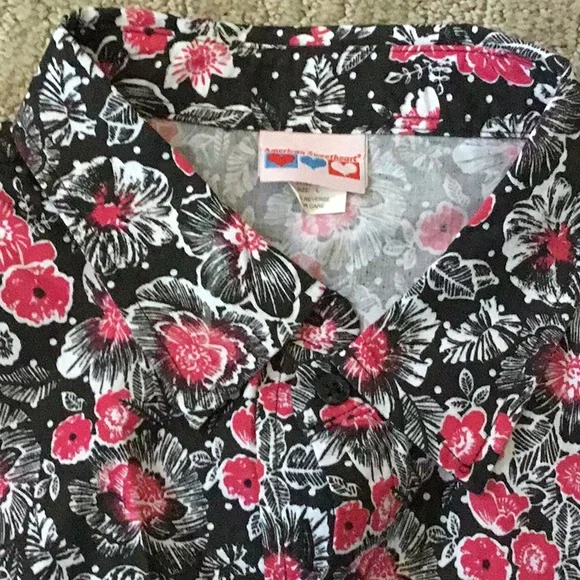 American Sweetheart Size L Black w/hot pink blouse - Picture 3 of 7